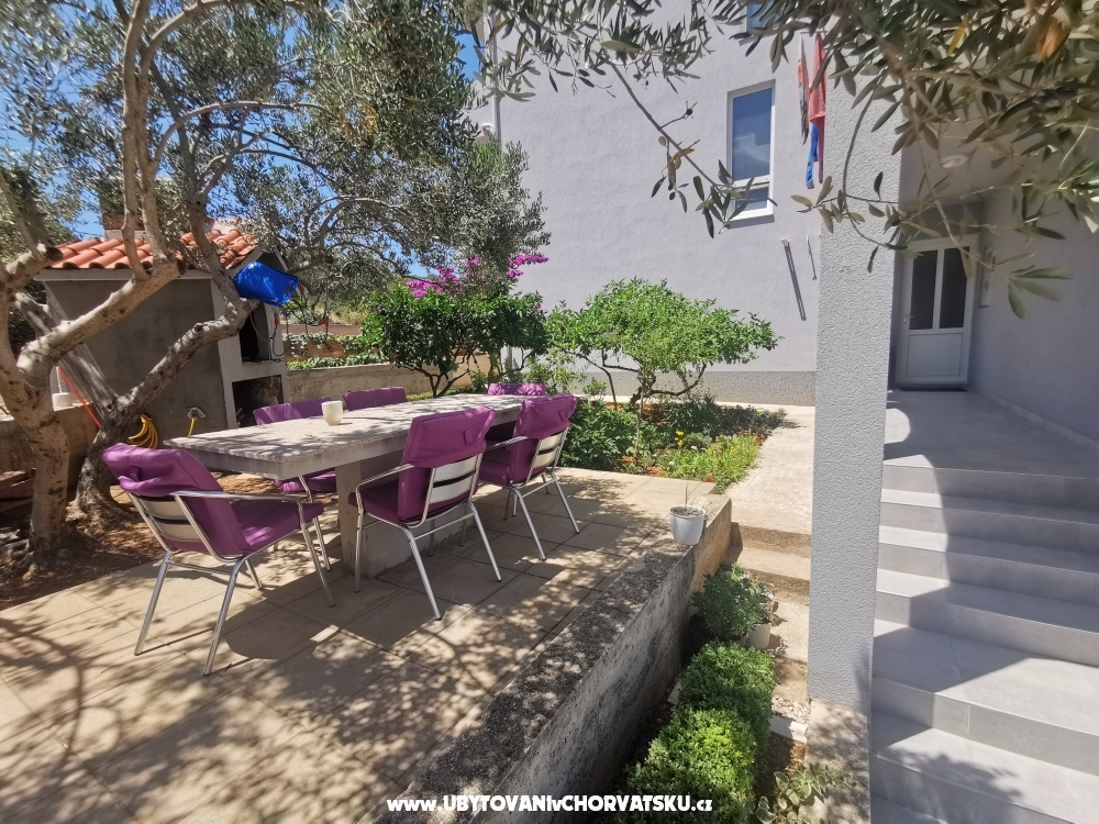 Beach Haus Pyramis - Trogir Kroatien