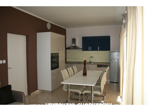 Apartmaji Stina - Trogir Hrvaška