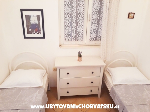 Apartments Villa Carmen - Trogir Croatia