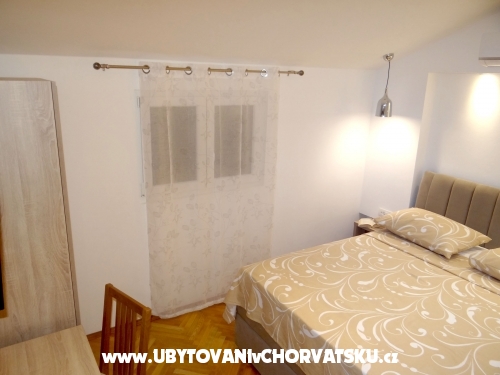 Ferienwohnungen Zora - Trogir Kroatien