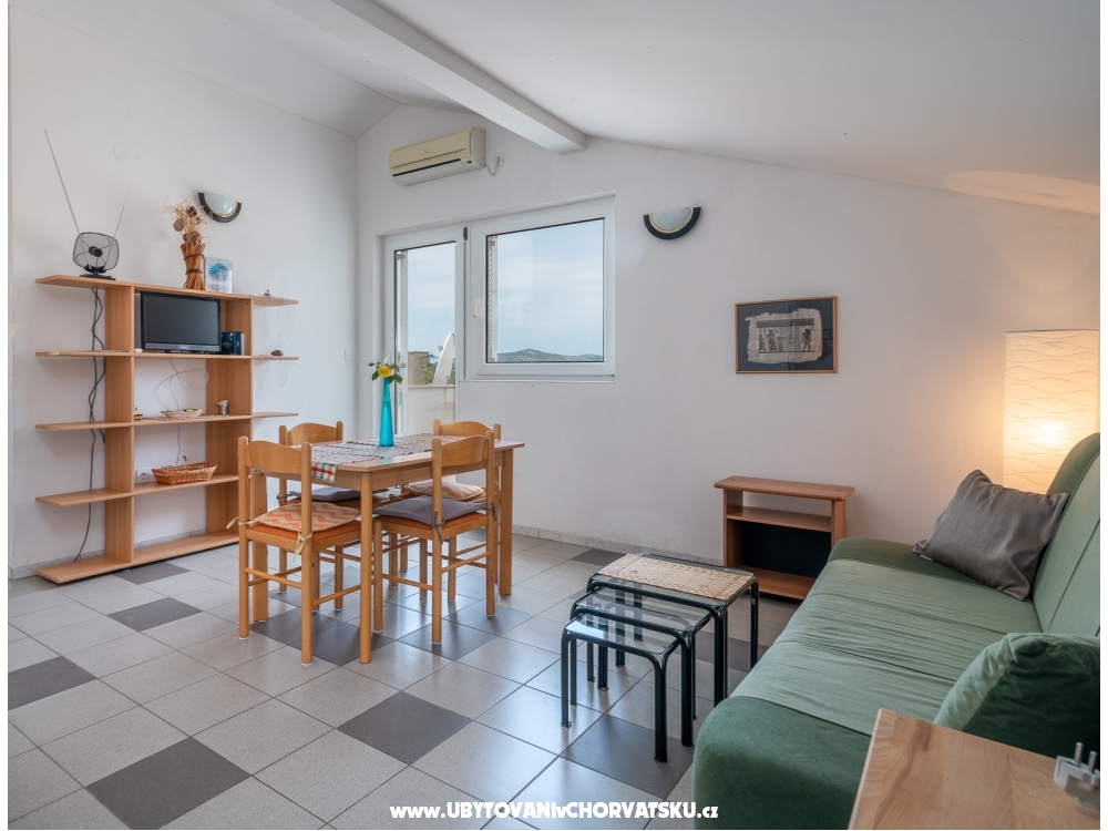 Brankica - Trogir Hrvaka