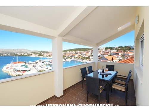 Palm Beach - Trogir Hrvatska
