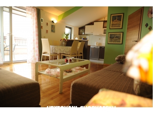 Apartments &amp; Rooms Jelavić - Trogir Croatia