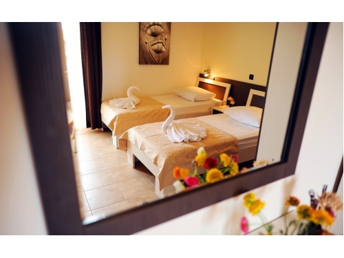 Apartments &amp; Rooms Jelavić - Trogir Croatia