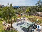 House Tea in a beautiful nature Хорватия trogir