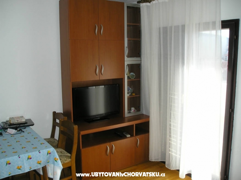 Zele Apartmaji - Trogir Hrvaška