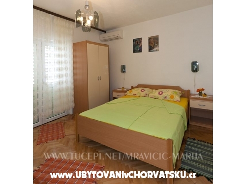Apartmny Marija &amp; Frane Mravii - Tuepi Chorvtsko