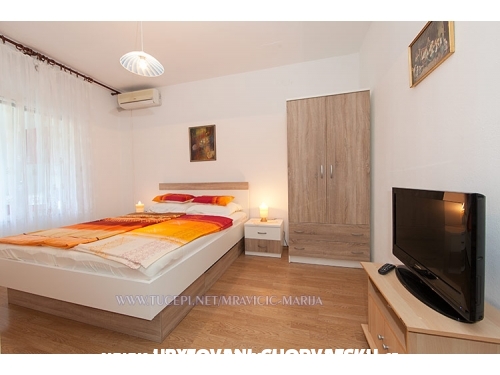 Apartmny Marija &amp; Frane Mravii - Tuepi Chorvtsko