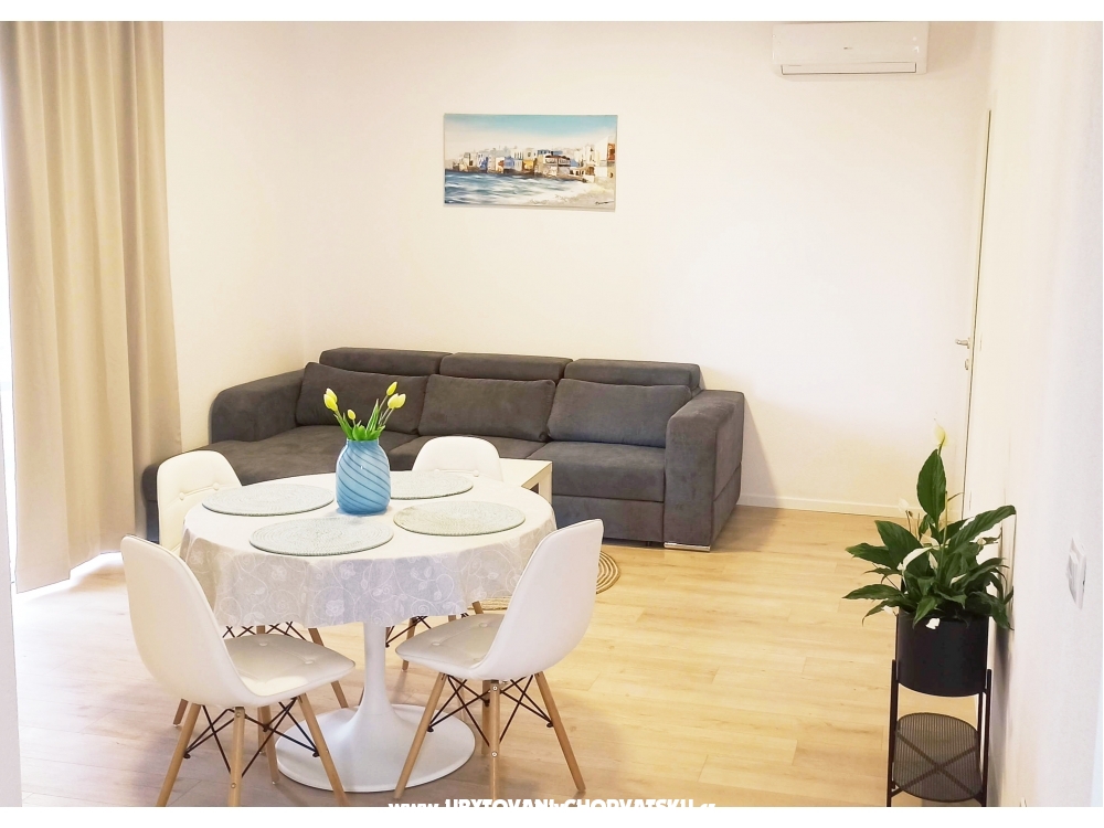 Apartmaji Mladen - Tuepi Hrvaka