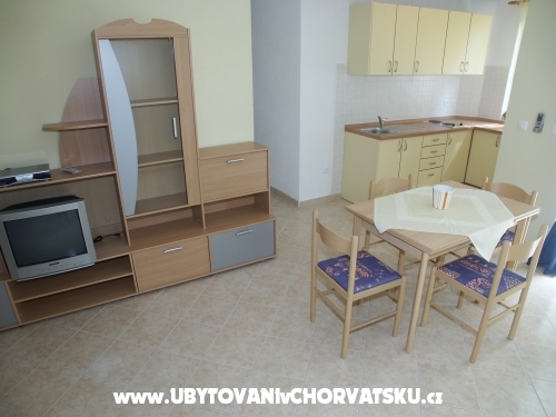 Apartmány Svjetlana i Ivo Mravičić - Tučepi Chorvatsko