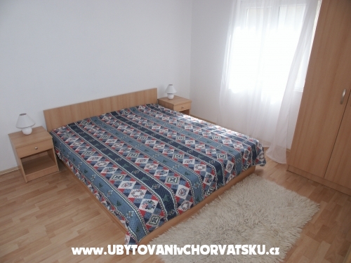 Apartments Svjetlana i Ivo Mravičić - Tučepi Croatia