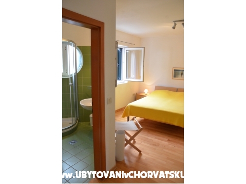 Apartmány Zdenka Čobrnić - Tučepi Chorvatsko