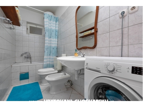 Beachfront Apartman NIVES - Tuepi Horvtorszg