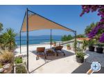 Beachfront Appartement NIVES - Tuepi Kroatien