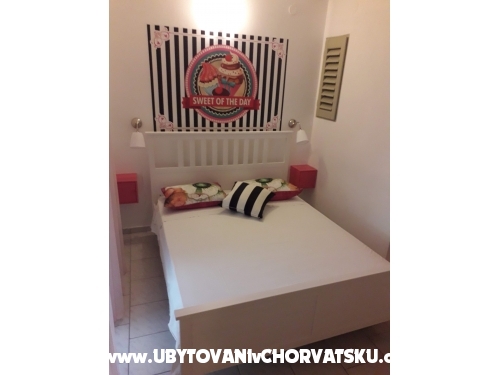 Apartmaji Čović - Tučepi Hrvaška