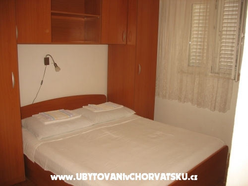 Apartmny Tomislav - ostrov Ugljan Chorvtsko