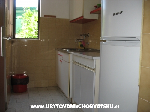 Apartmány Tomislav - ostrov Ugljan Chorvatsko