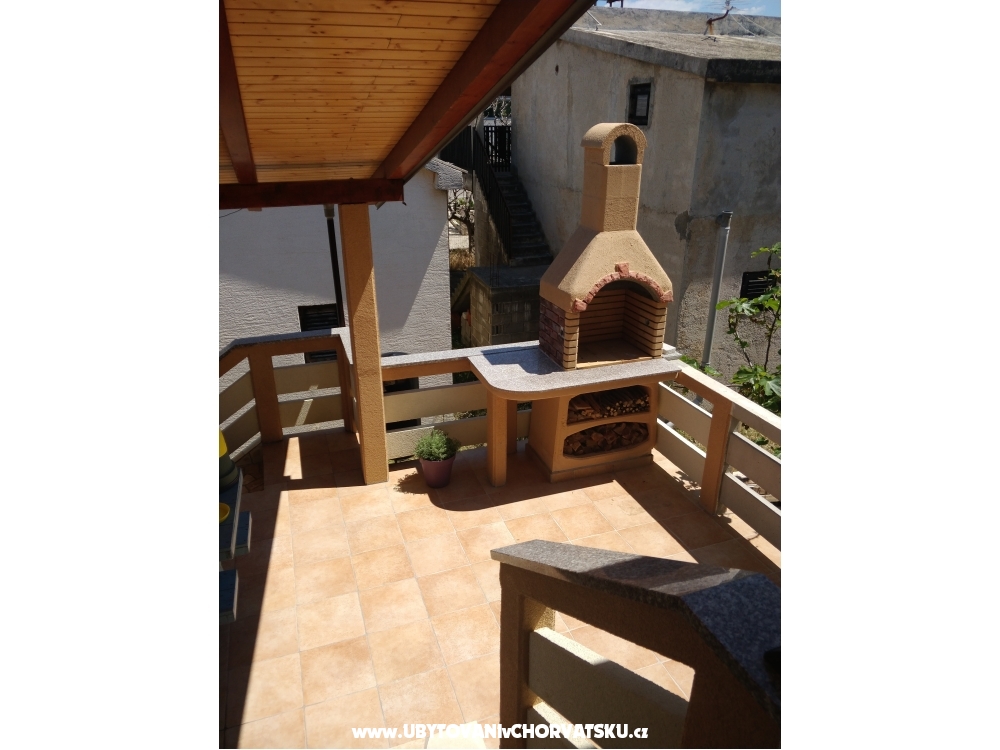 Apartmny Larus **** 90 m2 - ostrov Vir Chorvtsko
