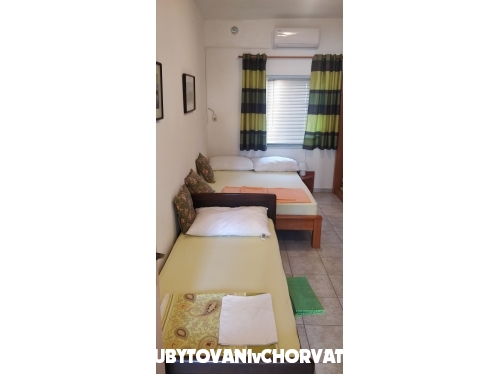 Apartmny Larus **** 90 m2 - ostrov Vir Chorvtsko