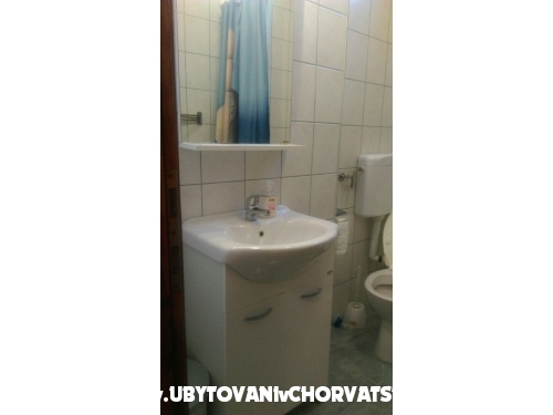 Apartmny Larus **** 90 m2 - ostrov Vir Chorvtsko