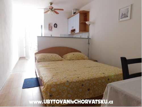 Apartments Ivica Serdarušić - ostrov Vir Croatia