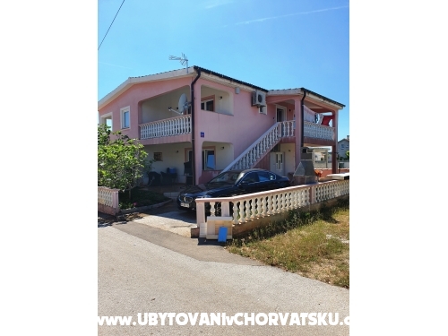 Appartements Sitnik - Mara - ostrov Vir Kroatien