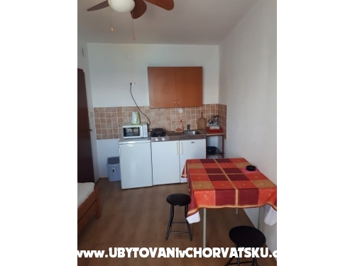 Apartments Mirko - ostrov Vir Croatia