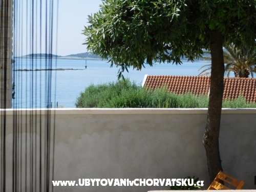 Vis - Apartamenty Utrobicic - ostrov Vis Chorwacja