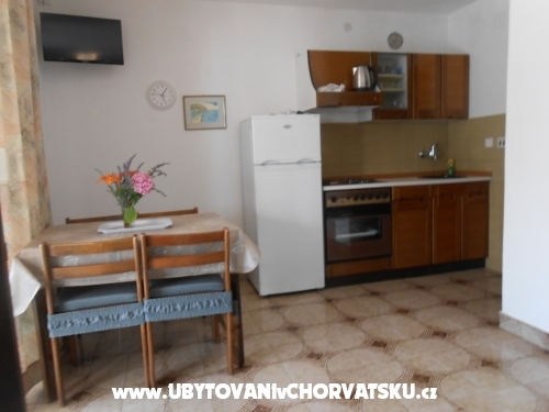 Apartmanok Mira - Vodice Horvtorszg