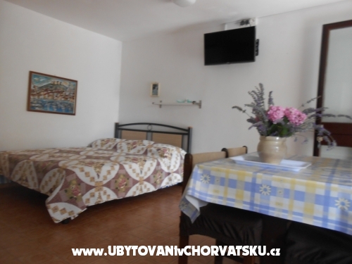 Apartmanok Mira - Vodice Horvtorszg