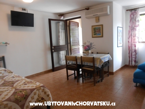 Apartmanok Mira - Vodice Horvtorszg