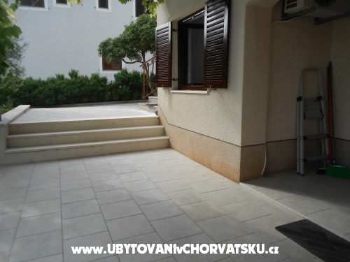 Apartmanok Mira - Vodice Horvtorszg