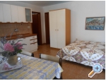 Appartements Mira - Vodice Kroatien