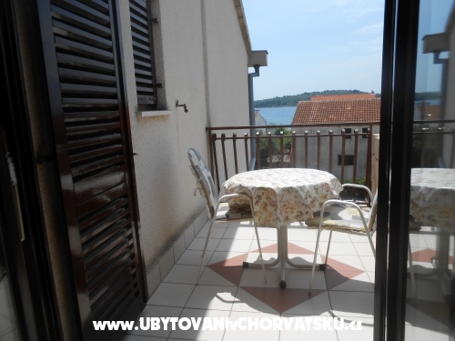 Apartmanok Mira - Vodice Horvtorszg