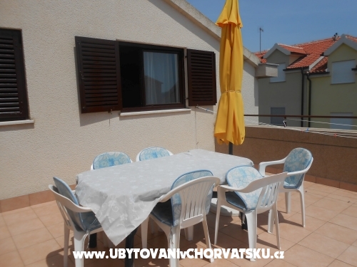 Apartmanok Mira - Vodice Horvtorszg