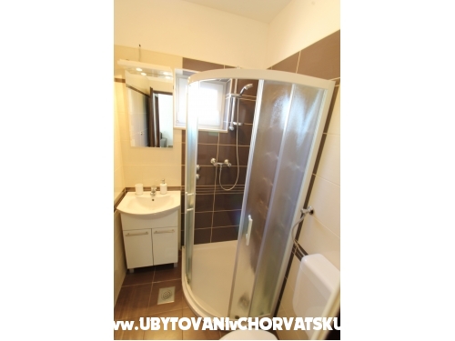Apartmny i sobe trus - Vodice Chorvtsko