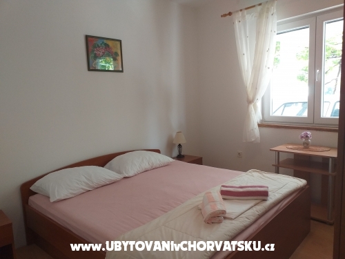Appartement Ivan (15m from  beach) - Vodice Croatie