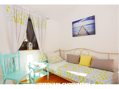 Jona Apartments - Vodice Croatia