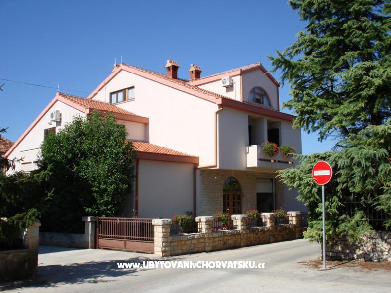 Apartamenty Diazara