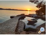 Robinzonski turizam Lavdara Dominis - Zadar Hrvatska