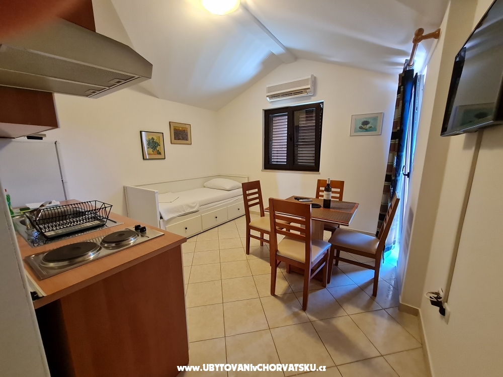 Apartmny Pero - Zaton Chorvtsko