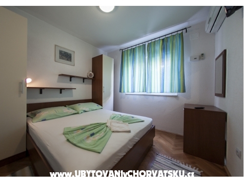 Apartmaji Ivop - Živogošče Hrvaška