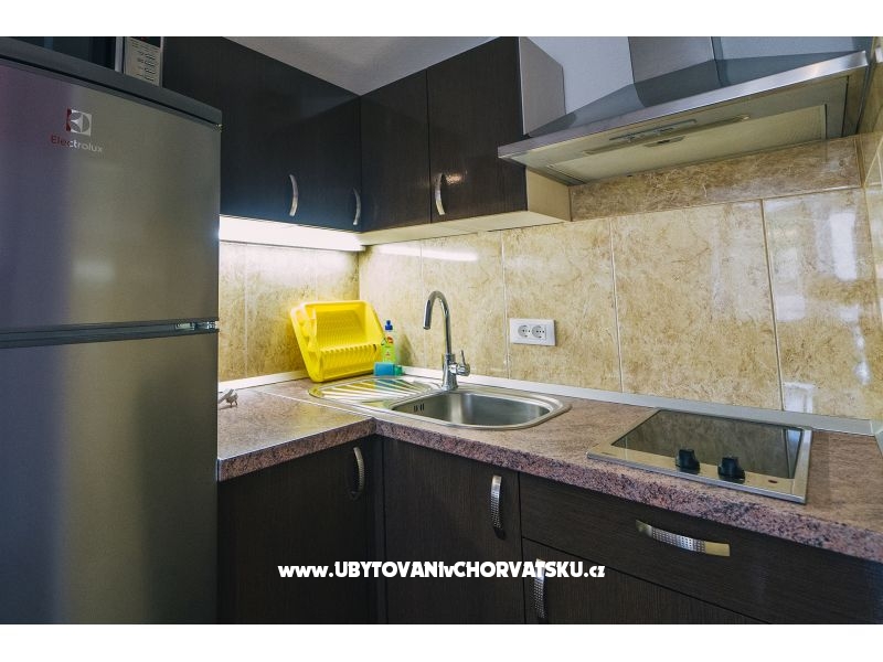 Deluxe Ferienwohnungen Centar – Ferienwohnung Baska Voda, Kroatien – Foto 10