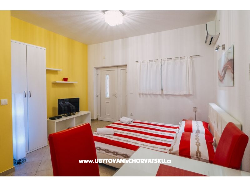 Deluxe Ferienwohnungen Centar – Ferienwohnung Baska Voda, Kroatien – Foto 12