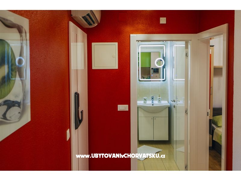 Deluxe Ferienwohnungen Centar – Ferienwohnung Baska Voda, Kroatien – Foto 16