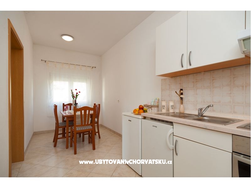 Haus  Marta – Ferienwohnung Baska Voda, Kroatien – Foto 13