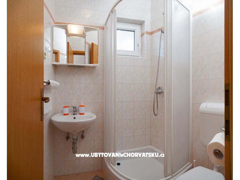 Haus  Marta – Ferienwohnung Baska Voda, Kroatien – Foto 5