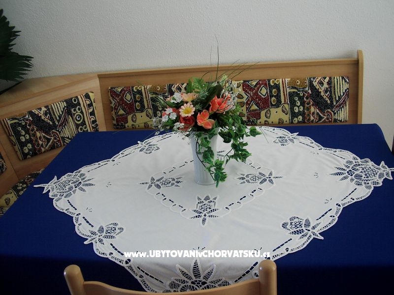 Ivana Ferienwohnungen – Ferienwohnung Baska Voda, Kroatien – Foto 9