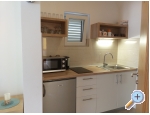 APARTMANI Saric K i M - Baka Voda Kroatien