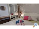 APARTMANI Saric K i M - Baka Voda Croatie